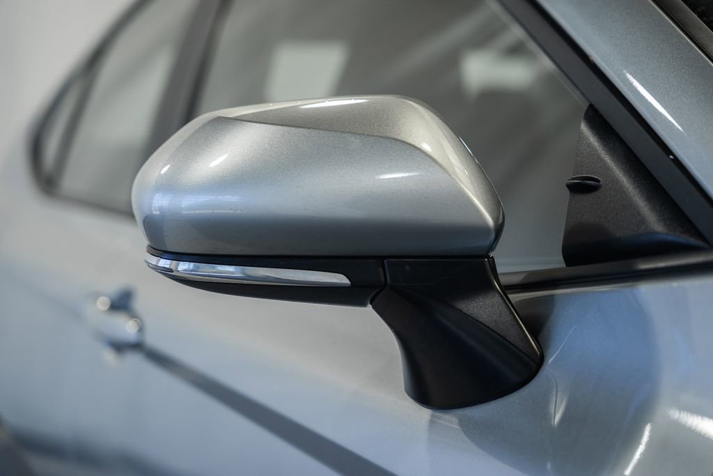 Used 2025 Toyota Camry LE image 12