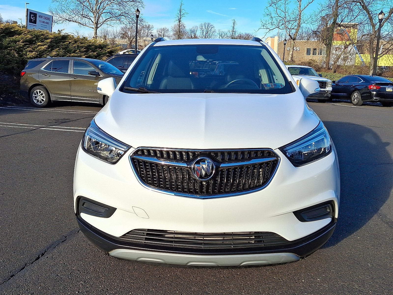 Used 2019 Buick Encore Preferred image 2