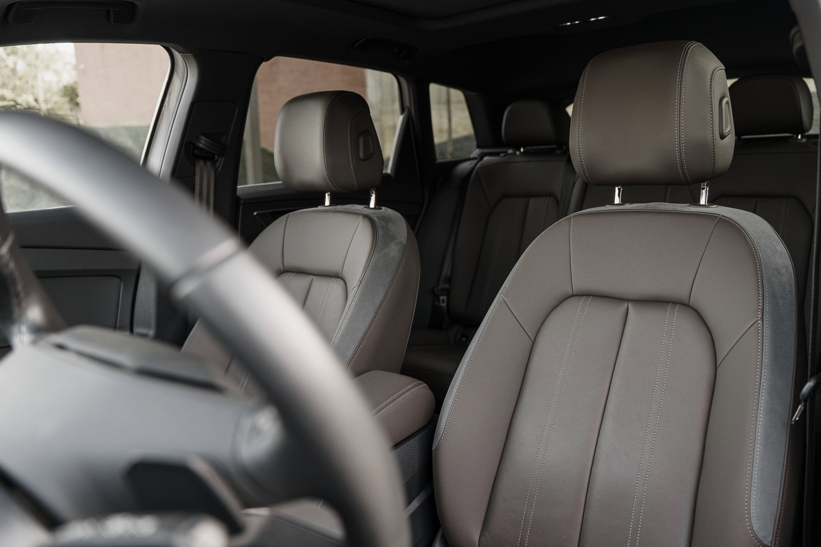 Used 2024 Audi Q4 e-tron Premium image 19