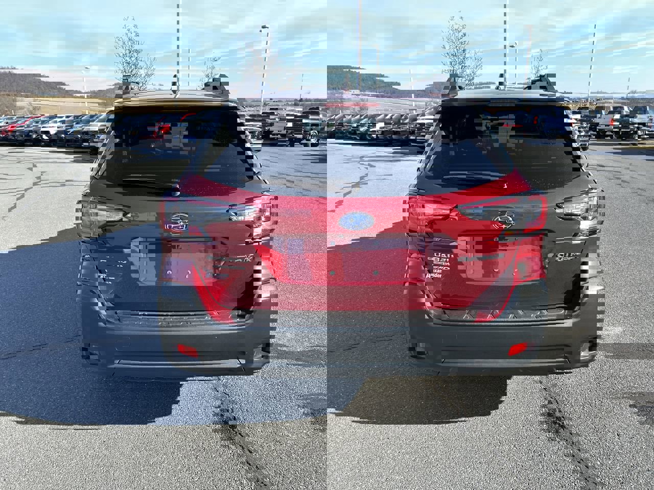 Used 2025 Subaru Outback Premium w/ Popular Package #1A image 6