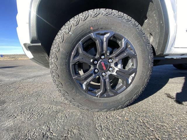 New 2025 GMC Canyon Elevation w/ Convenience Package image 10