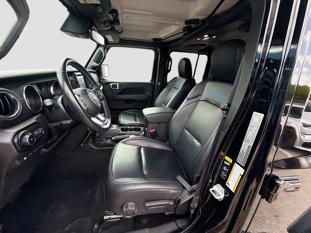 Used 2022 Jeep Wrangler Unlimited Rubicon 4xe w/ Cold Weather Group AWD/4WD image 23