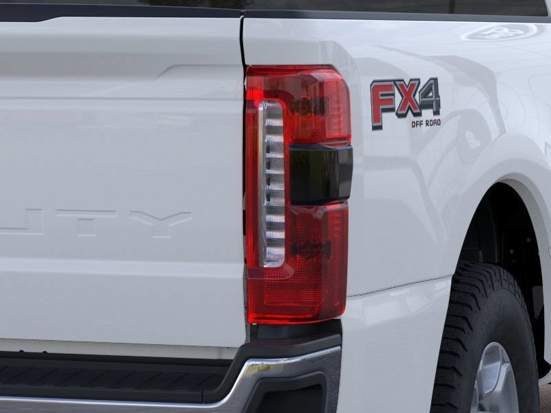 New 2026 Ford F350 XLT w/ XLT Premium Package AWD/4WD image 25