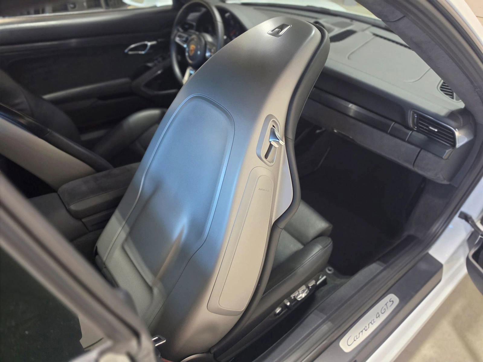 Used 2019 Porsche 911 GT3 RS image 90