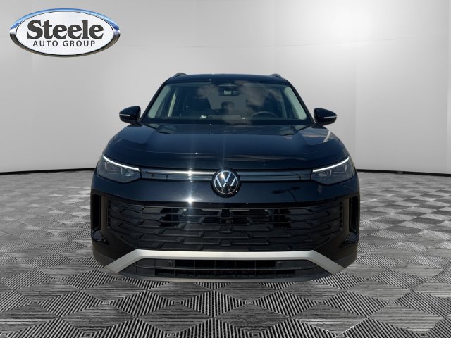 New 2026 Volkswagen Tiguan S FWD image 8