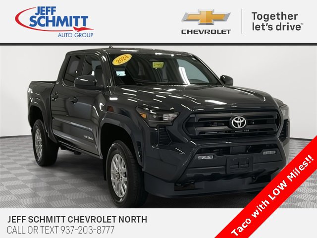 Used 2024 Toyota Tacoma SR5 image 1