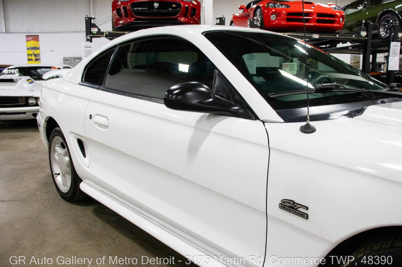 Used 1995 Ford Mustang GT image 24