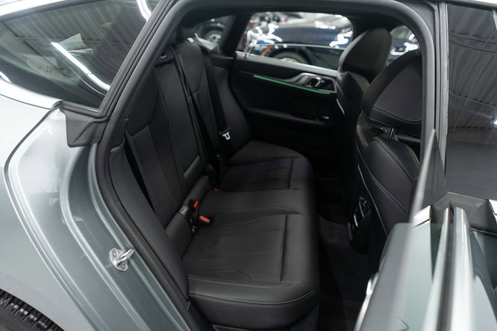 Used 2025 BMW 430i xDrive w/ Premium Package image 12