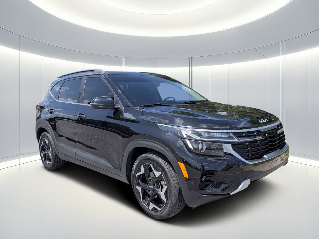 Used 2024 Kia Seltos EX FWD image 2