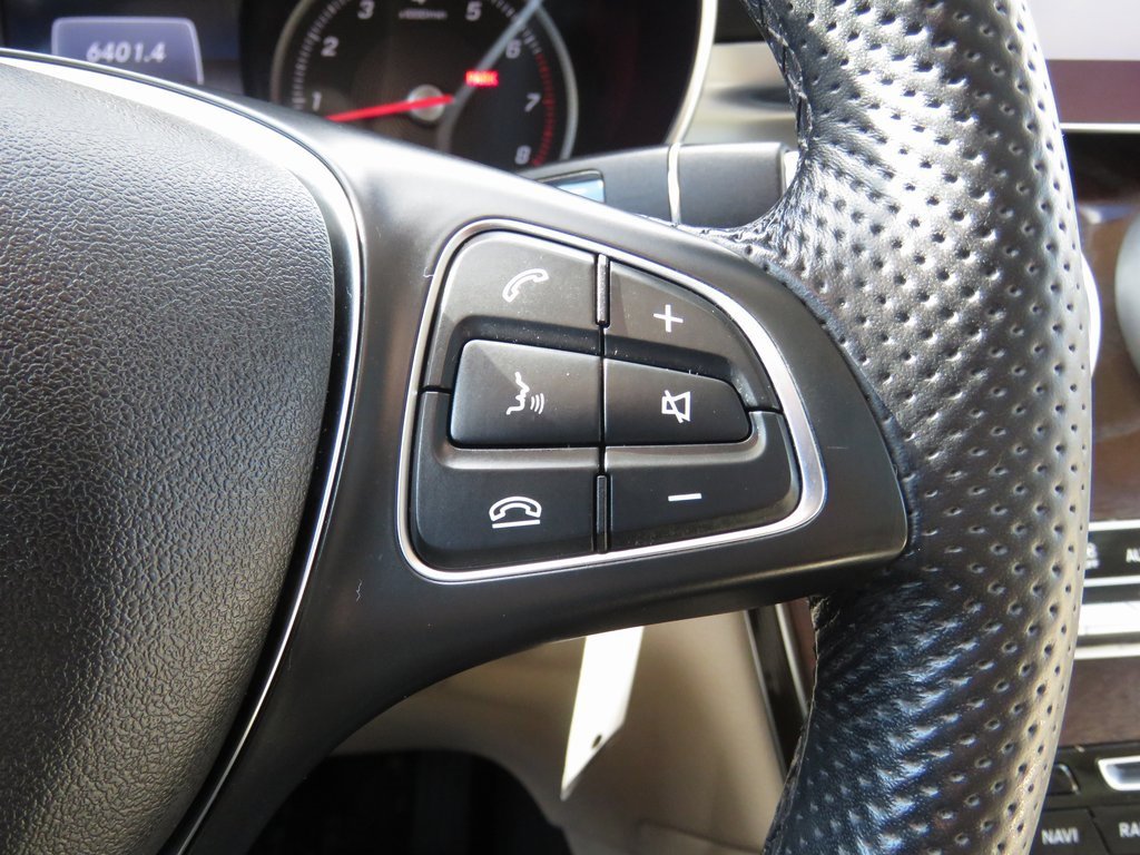 Used 2019 Mercedes-Benz GLC 300 4MATIC image 24