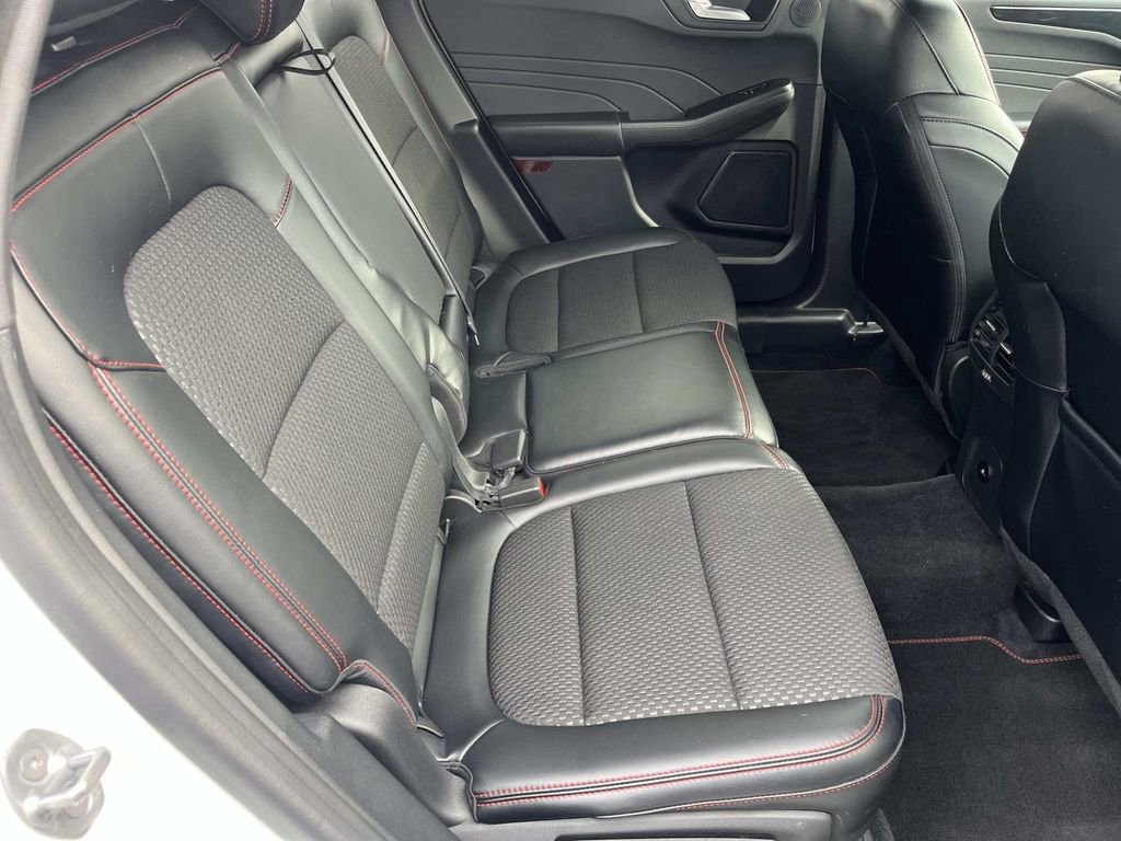 Used 2023 Ford Escape ST-Line Select w/ Tech Pack #2 image 28