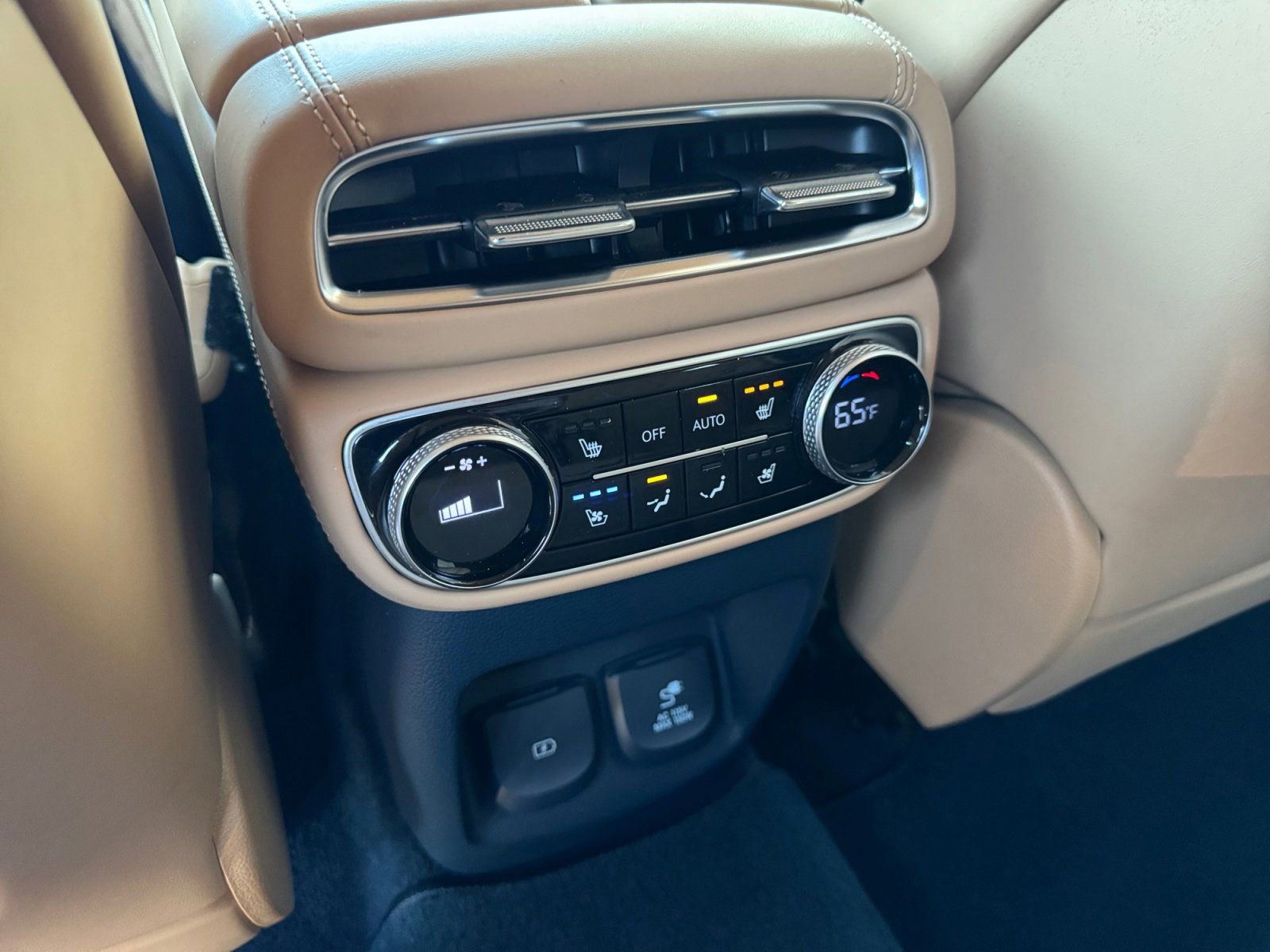 Used 2023 Genesis GV80 3.5T w/ Prestige Package image 19