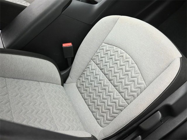 Used 2023 Chevrolet Equinox LS image 34