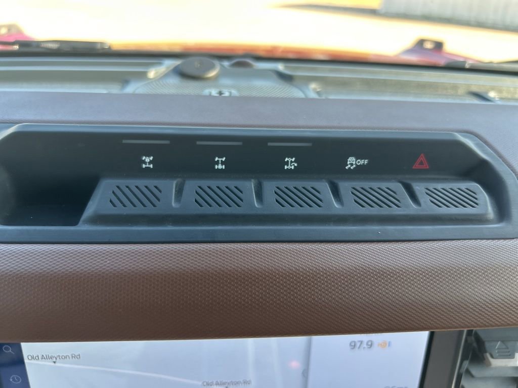 Used 2024 Ford Bronco Outer Banks w/ Sasquatch Package image 18