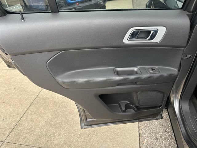 Used 2012 Ford Explorer XLT AWD/4WD image 23
