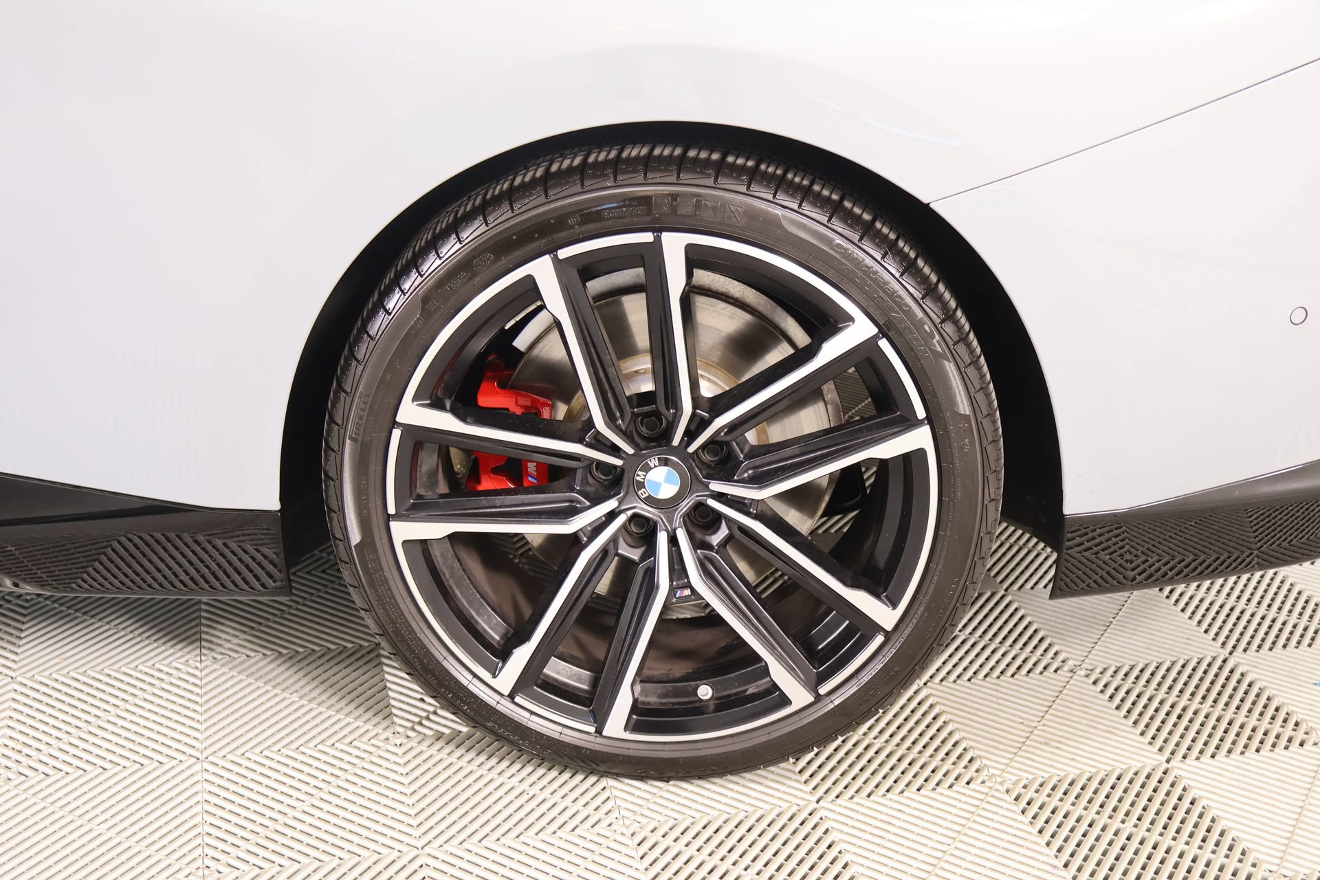Used 2024 BMW 230i Coupe w/ Premium Package RWD image 19