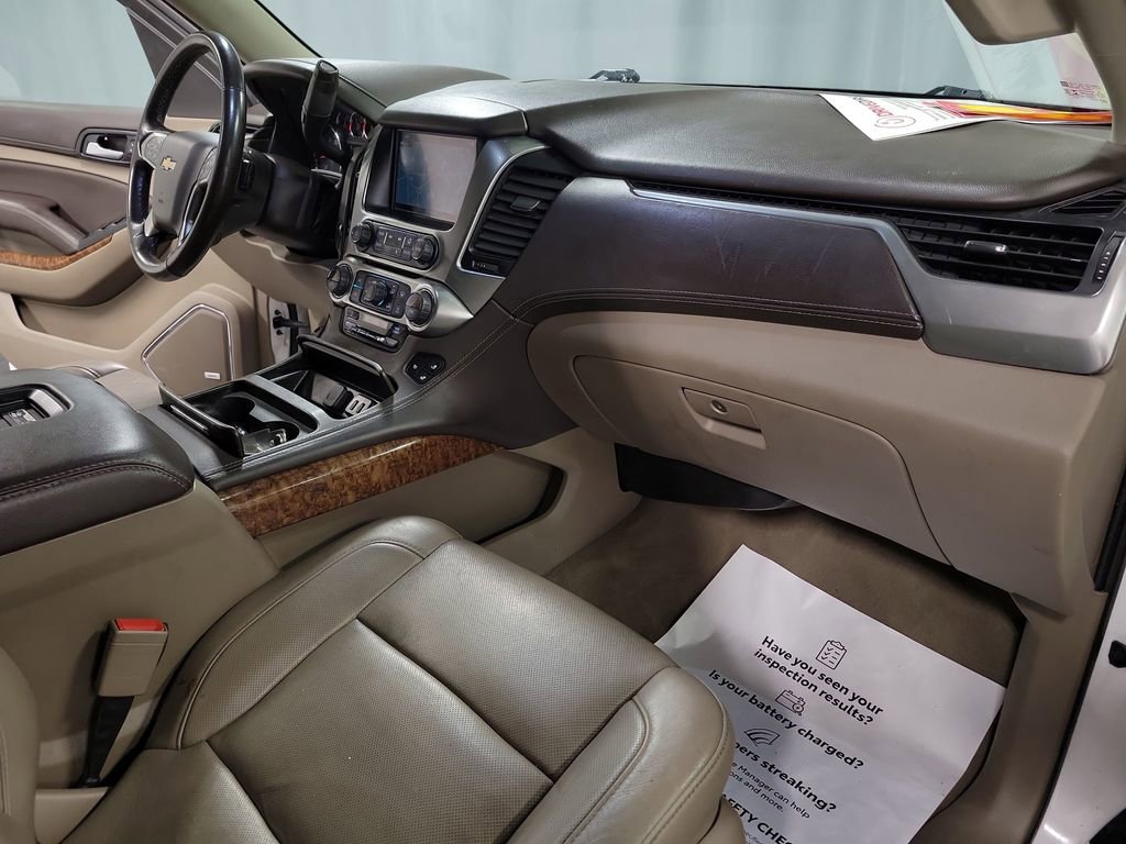 Used 2020 Chevrolet Suburban Premier image 28