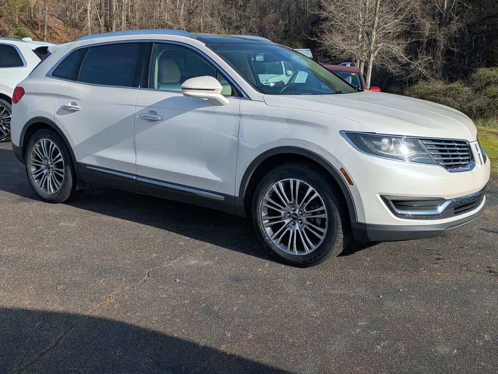 Used 2018 Lincoln MKX Reserve w/ Lincoln MKX Climate Package image 8