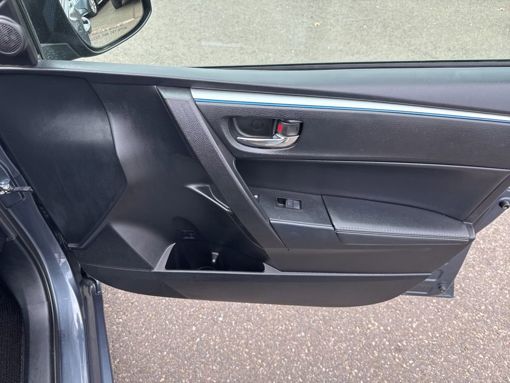 Used 2015 Toyota Corolla S image 30