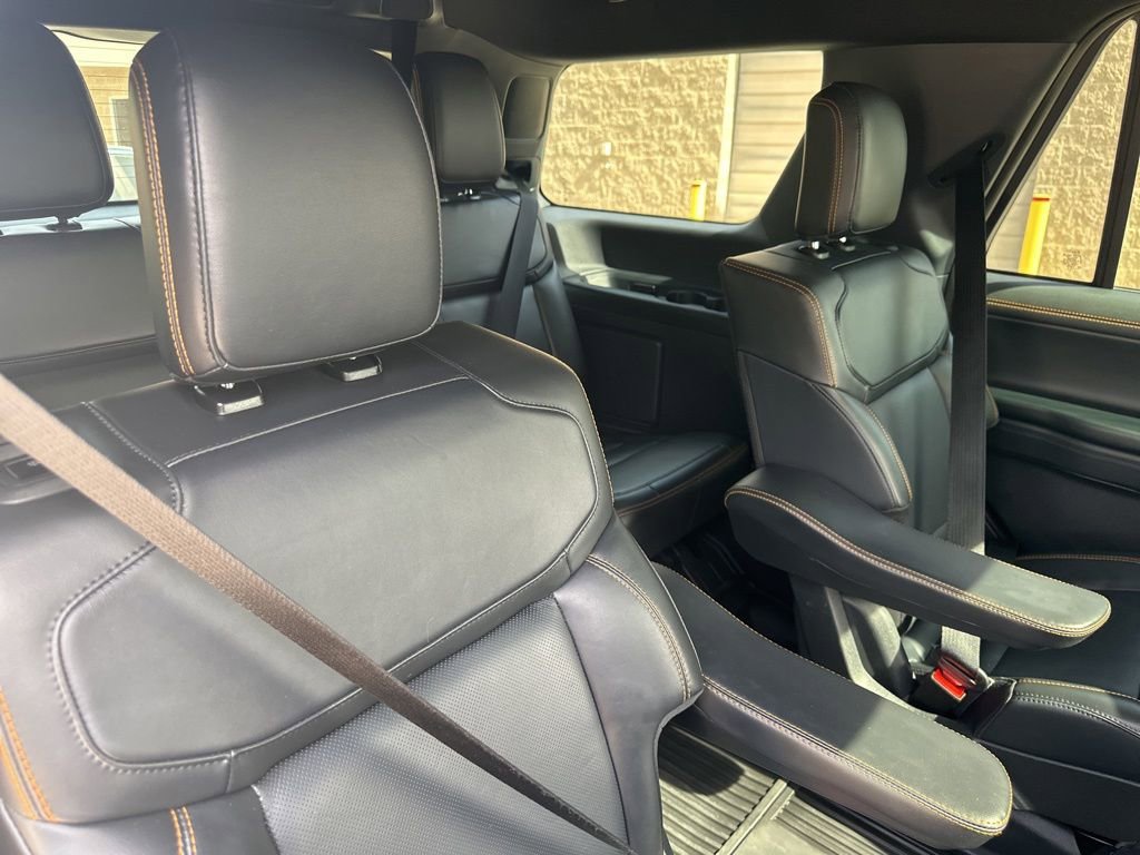 Used 2025 Ford Expedition Tremor AWD/4WD image 27