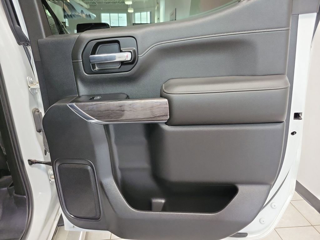 Used 2019 Chevrolet Silverado 1500 LTZ w/ LTZ Plus Package AWD/4WD image 20