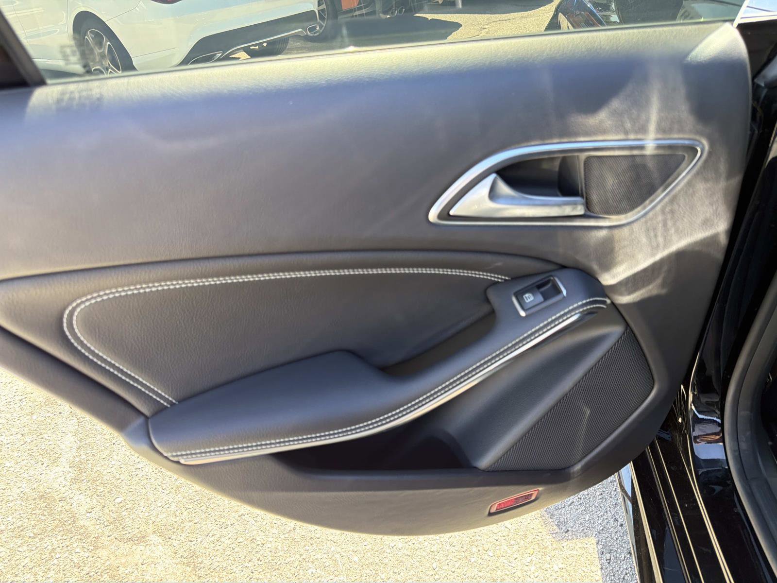 Used 2019 Mercedes-Benz CLA 250 image 10