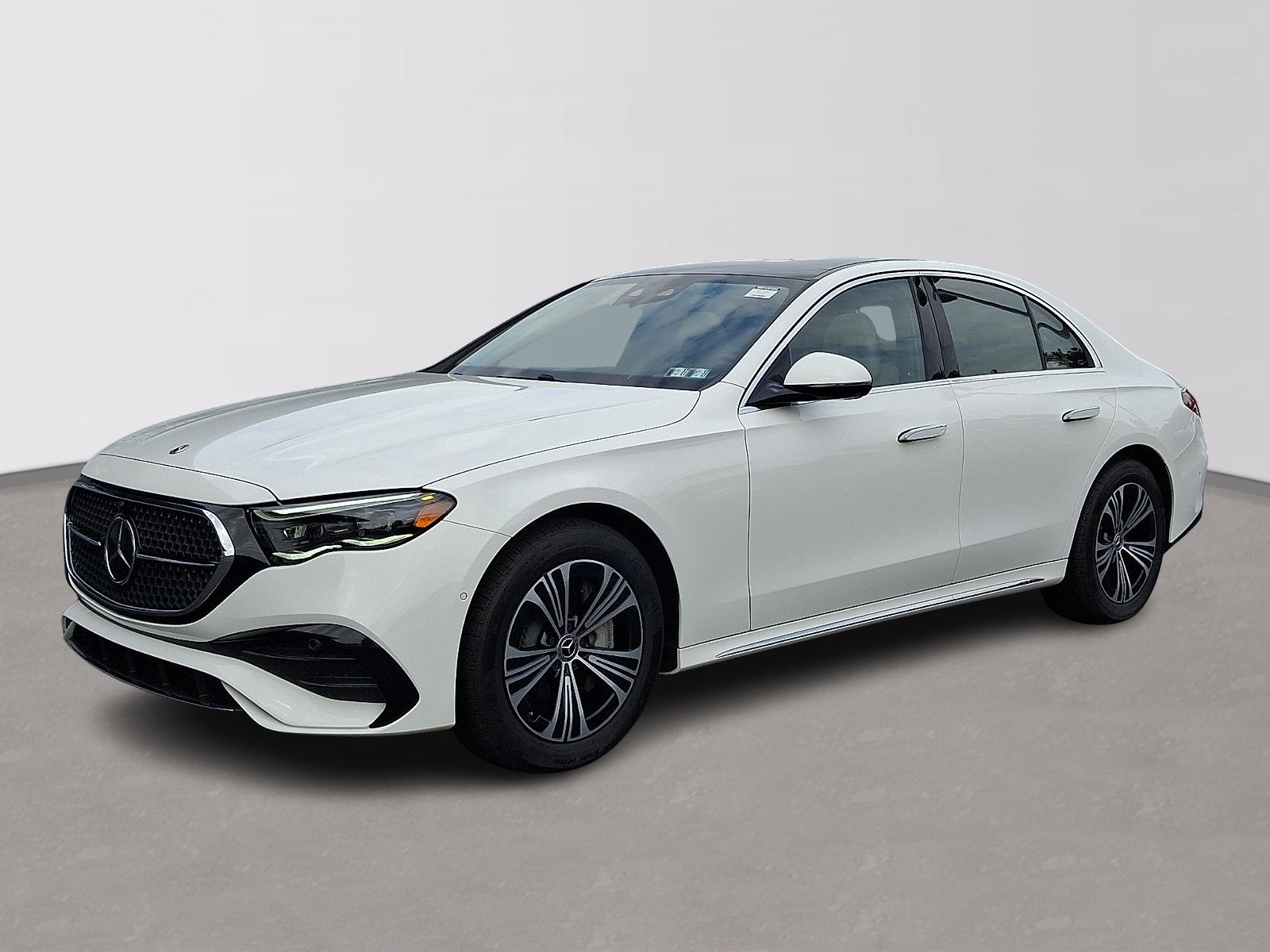Used 2025 Mercedes-Benz E 450 4MATIC Sedan image 1