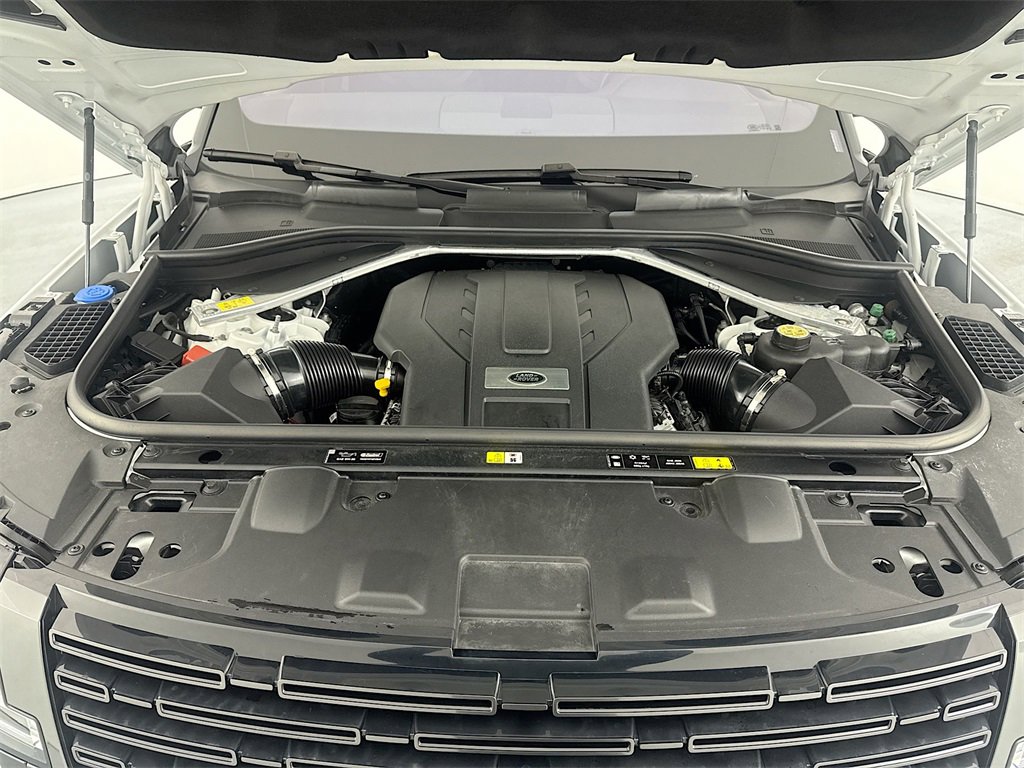 Certified 2023 Land Rover Range Rover SE image 30