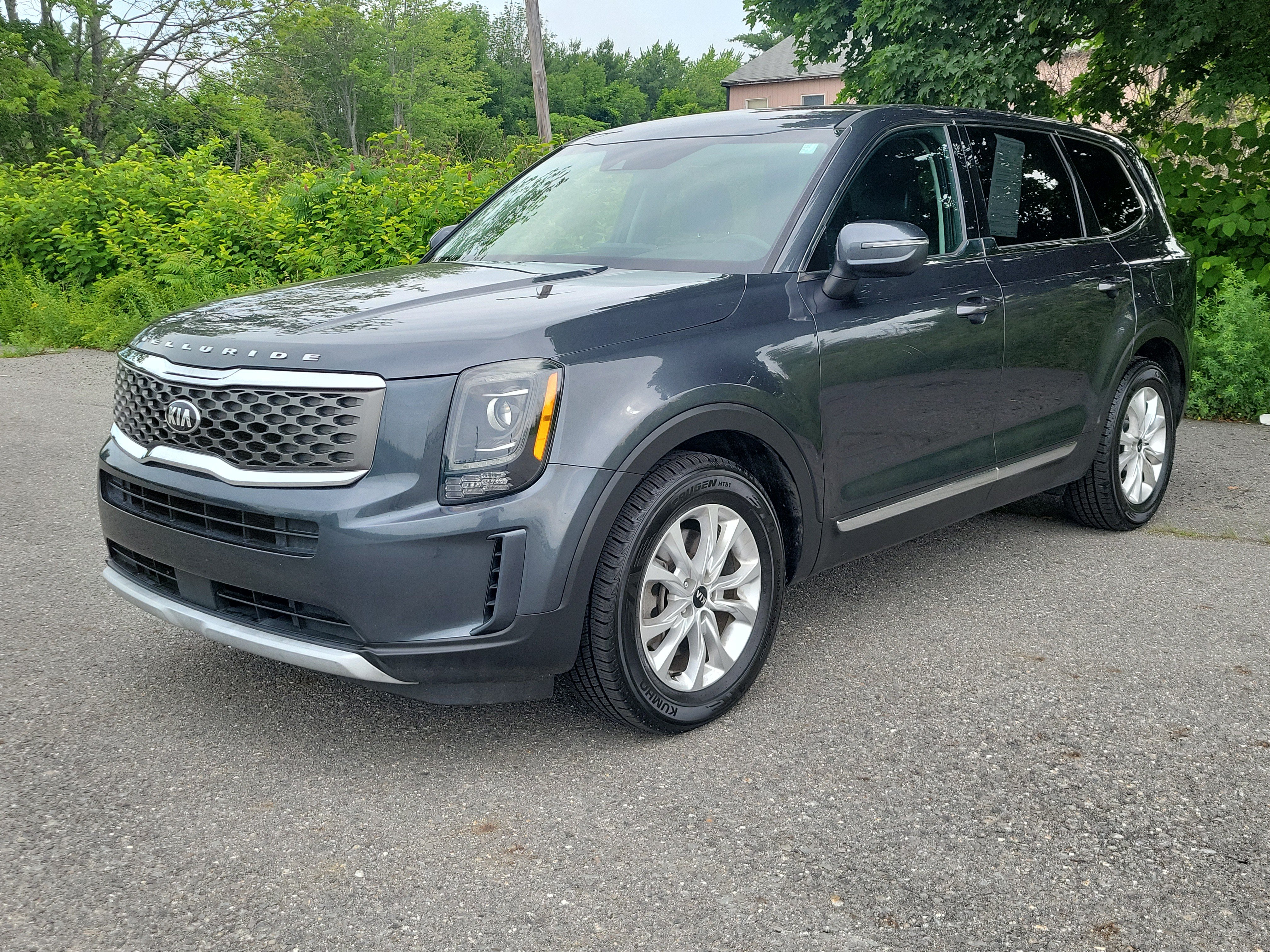 Used 2020 Kia Telluride LX FWD image 1