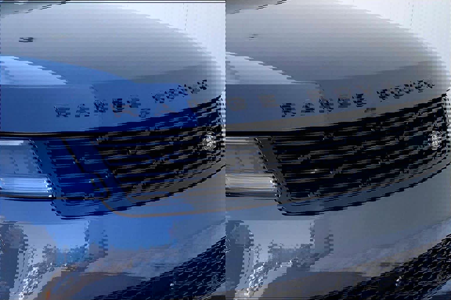 Used 2025 Land Rover Range Rover Sport SE image 28