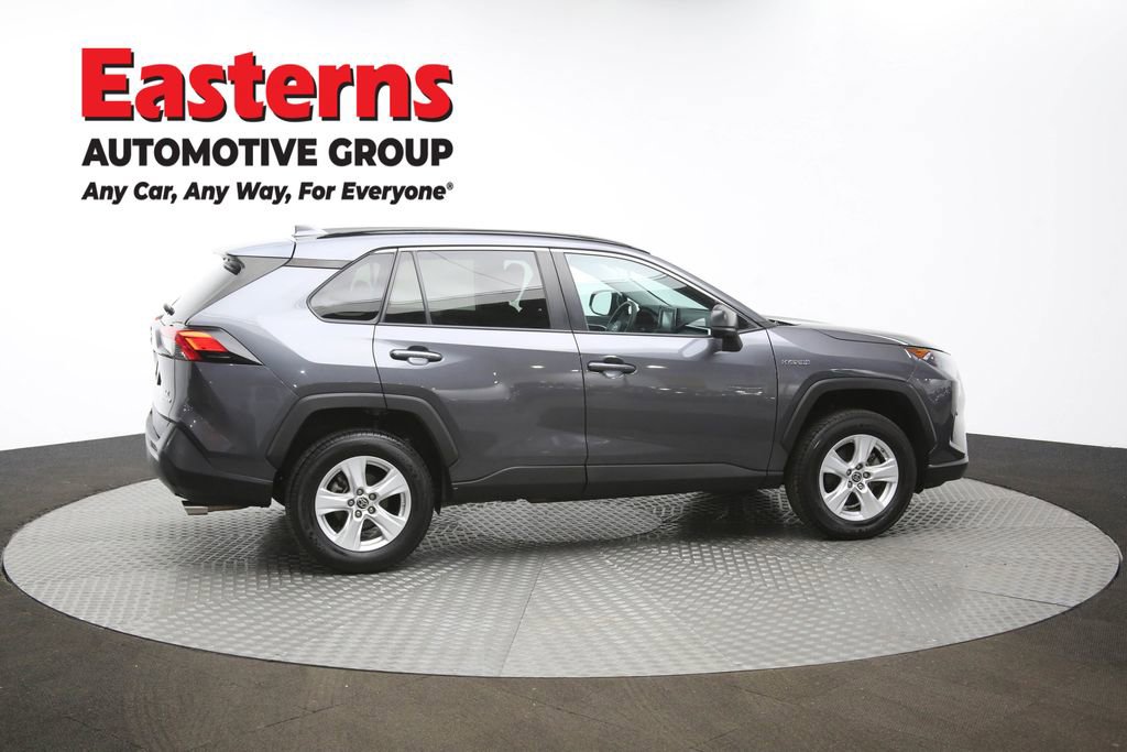 Used 2021 Toyota RAV4 LE image 43
