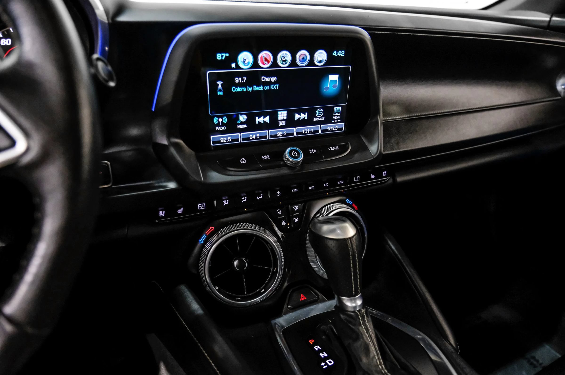Used 2017 Chevrolet Camaro SS RWD image 27