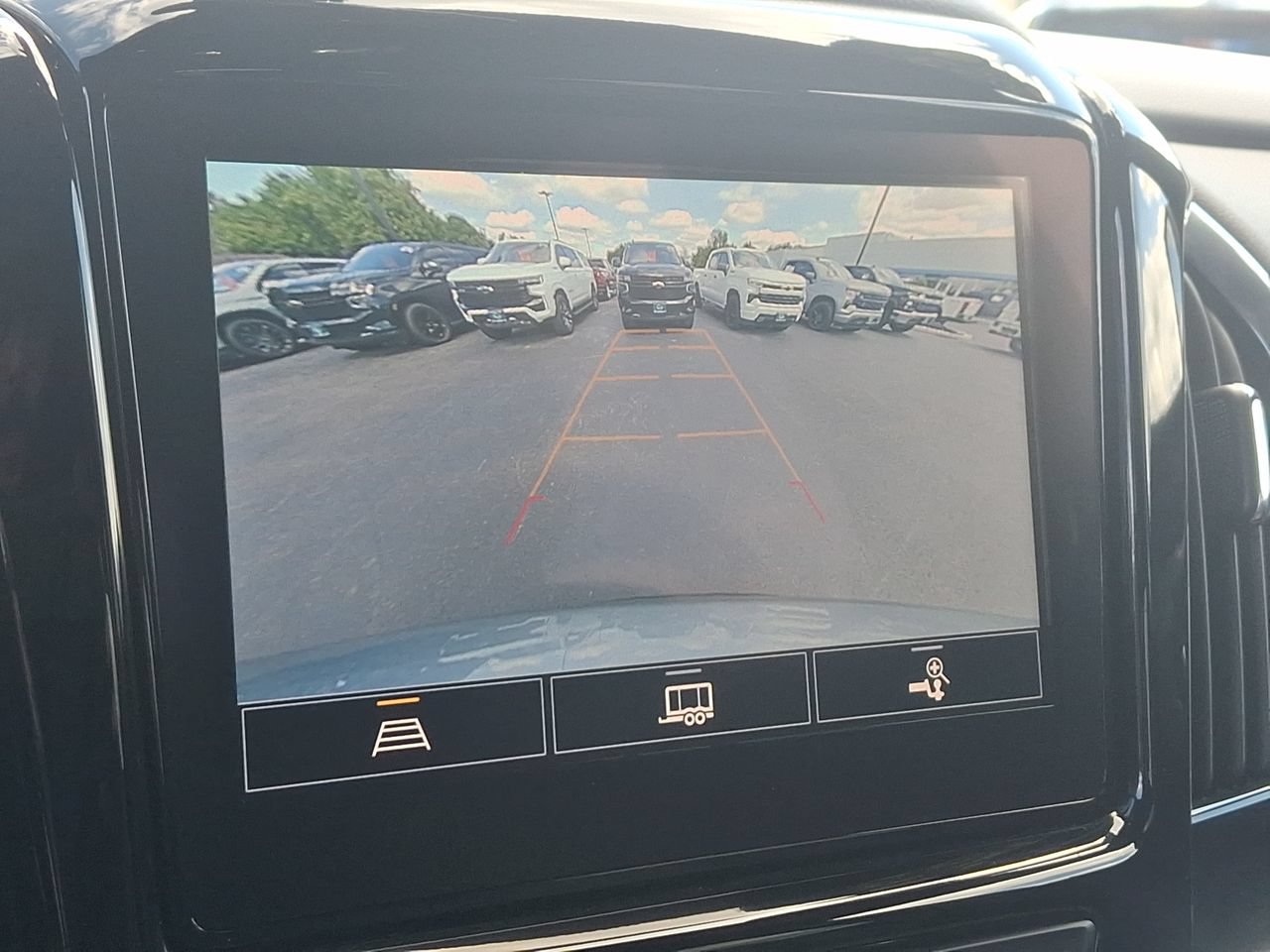 Certified 2023 Chevrolet Traverse LT AWD/4WD image 15