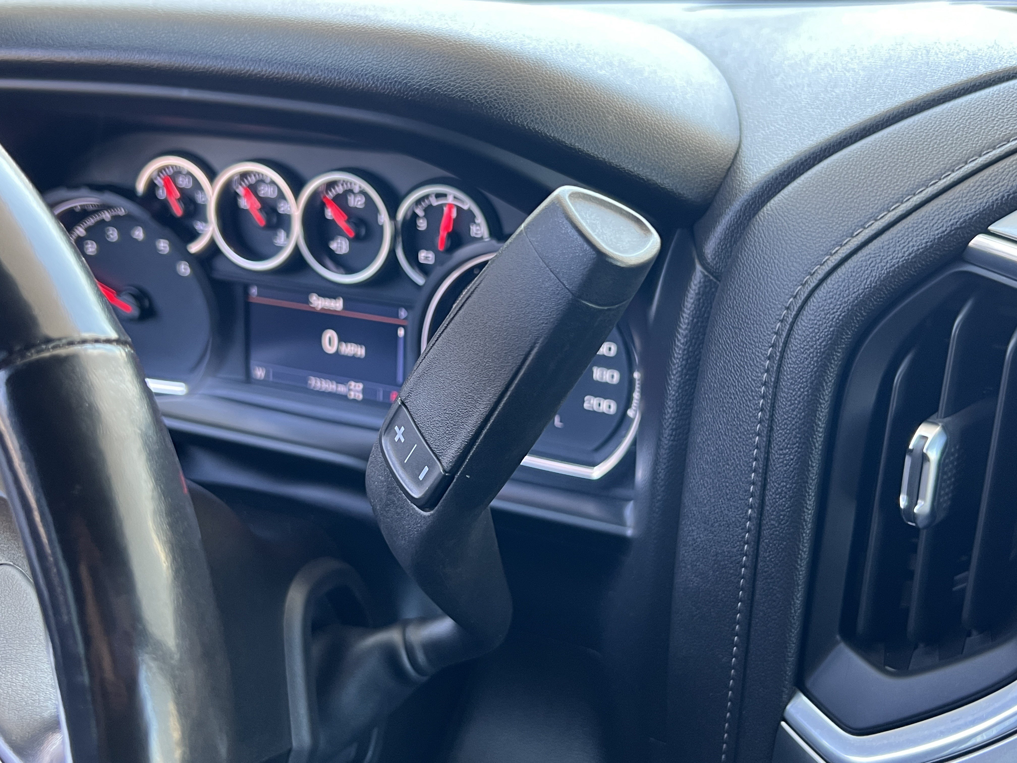 Used 2021 Chevrolet Silverado 1500 RST AWD/4WD image 31