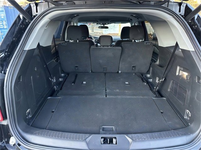Used 2024 Ford Explorer XLT image 7