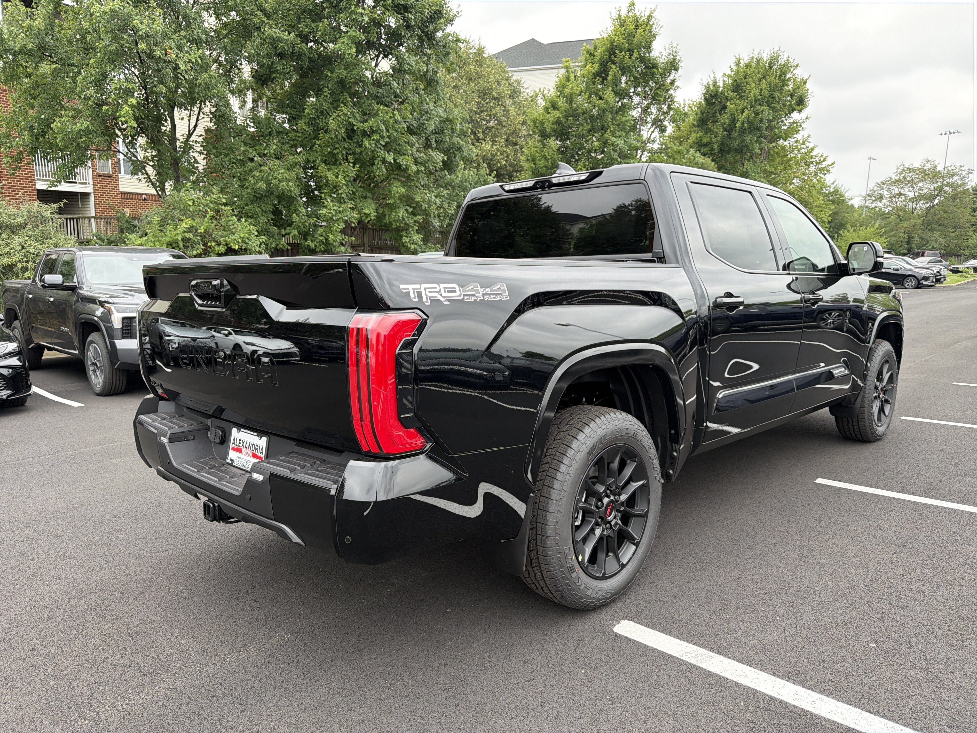 New 2026 Toyota Tundra Platinum AWD/4WD image 4