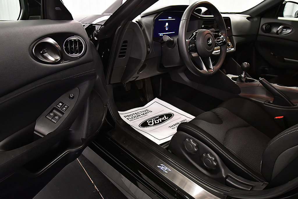 Used 2026 Nissan Z Sport w/ Floor Mat Package RWD image 13
