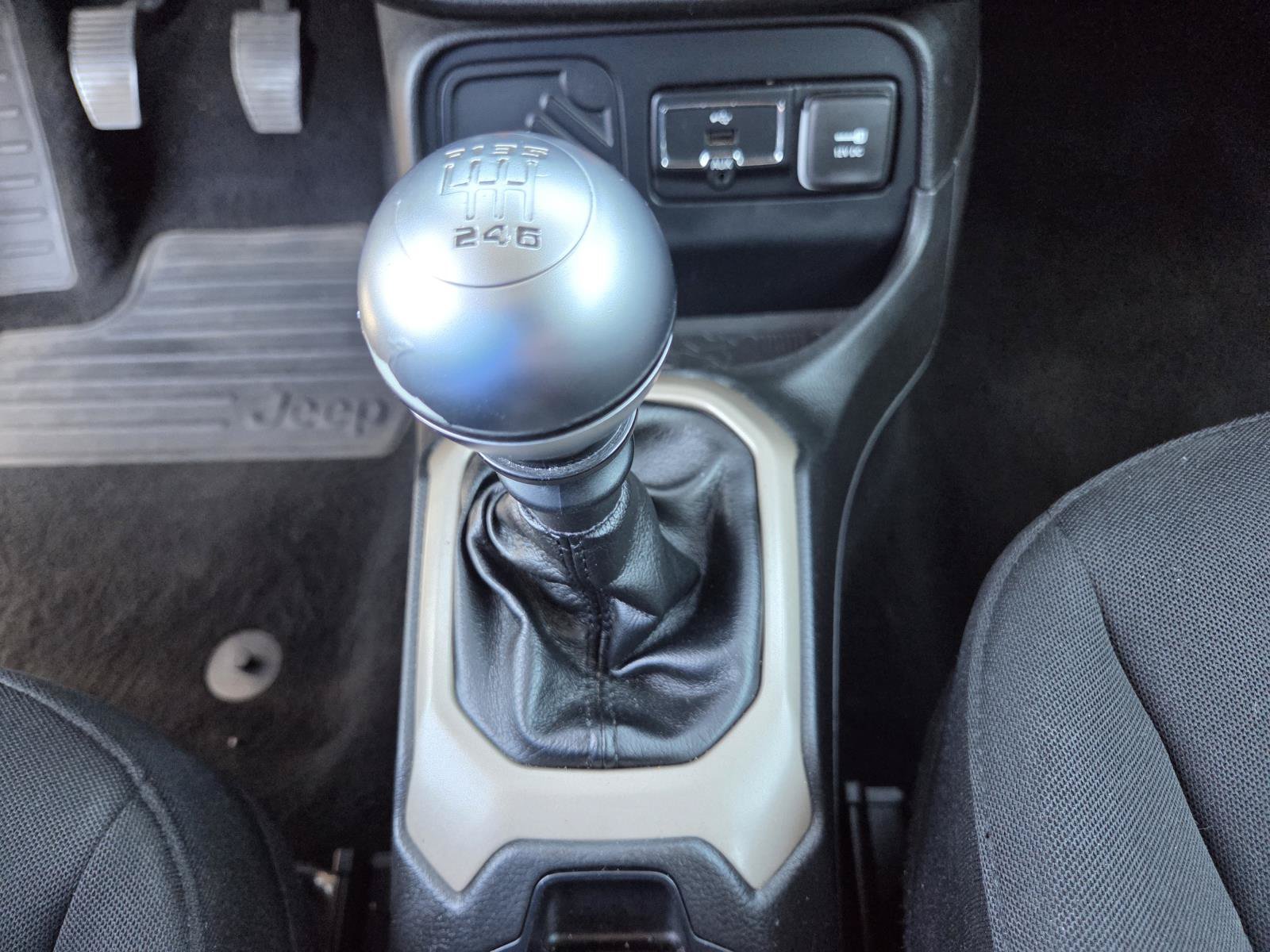 Used 2016 Jeep Renegade Sport w/ Power & Air Group FWD image 26