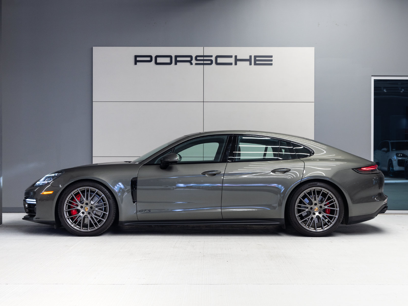 Certified 2023 Porsche Panamera GTS AWD/4WD image 2