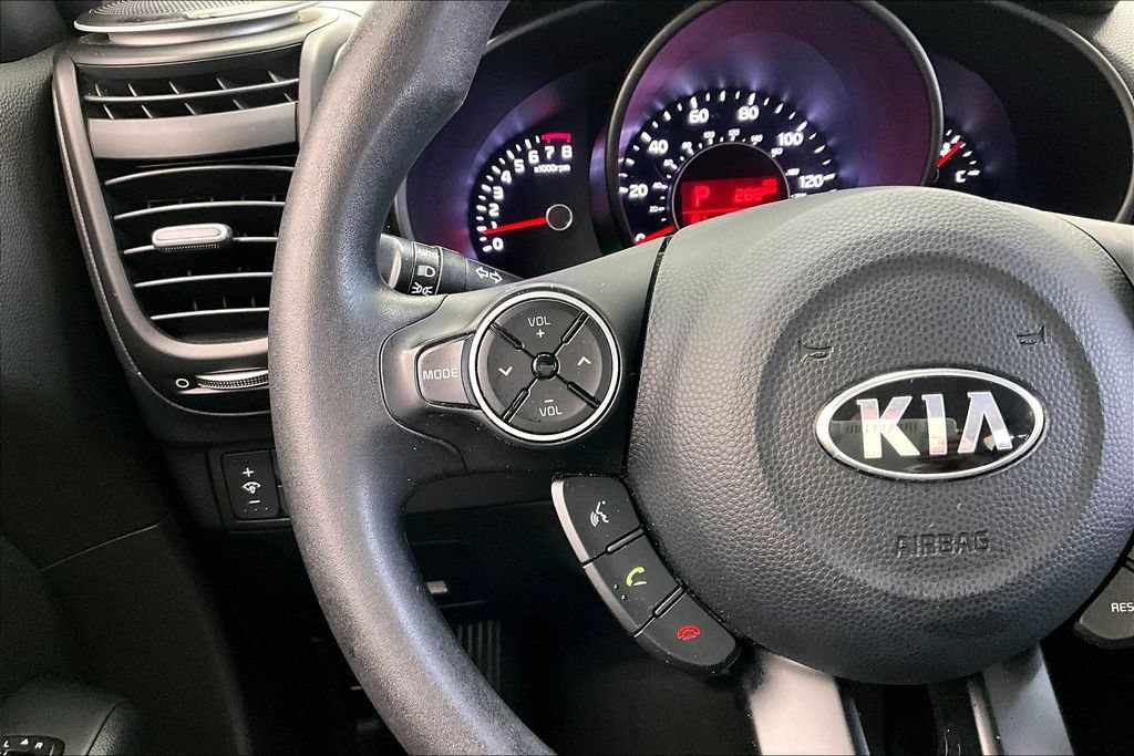 Used 2017 Kia Soul + FWD image 20