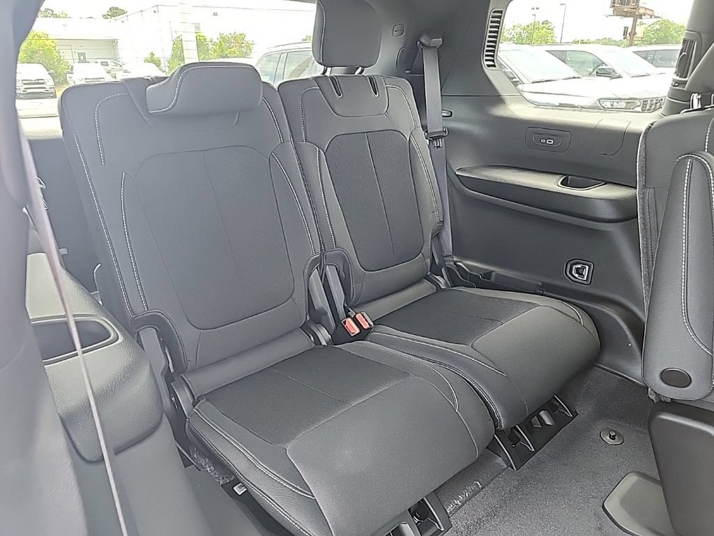 New 2026 Jeep Grand Cherokee L Laredo RWD image 31