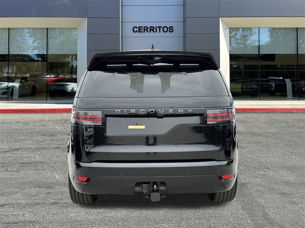 New 2025 Land Rover Discovery Dynamic SE image 5