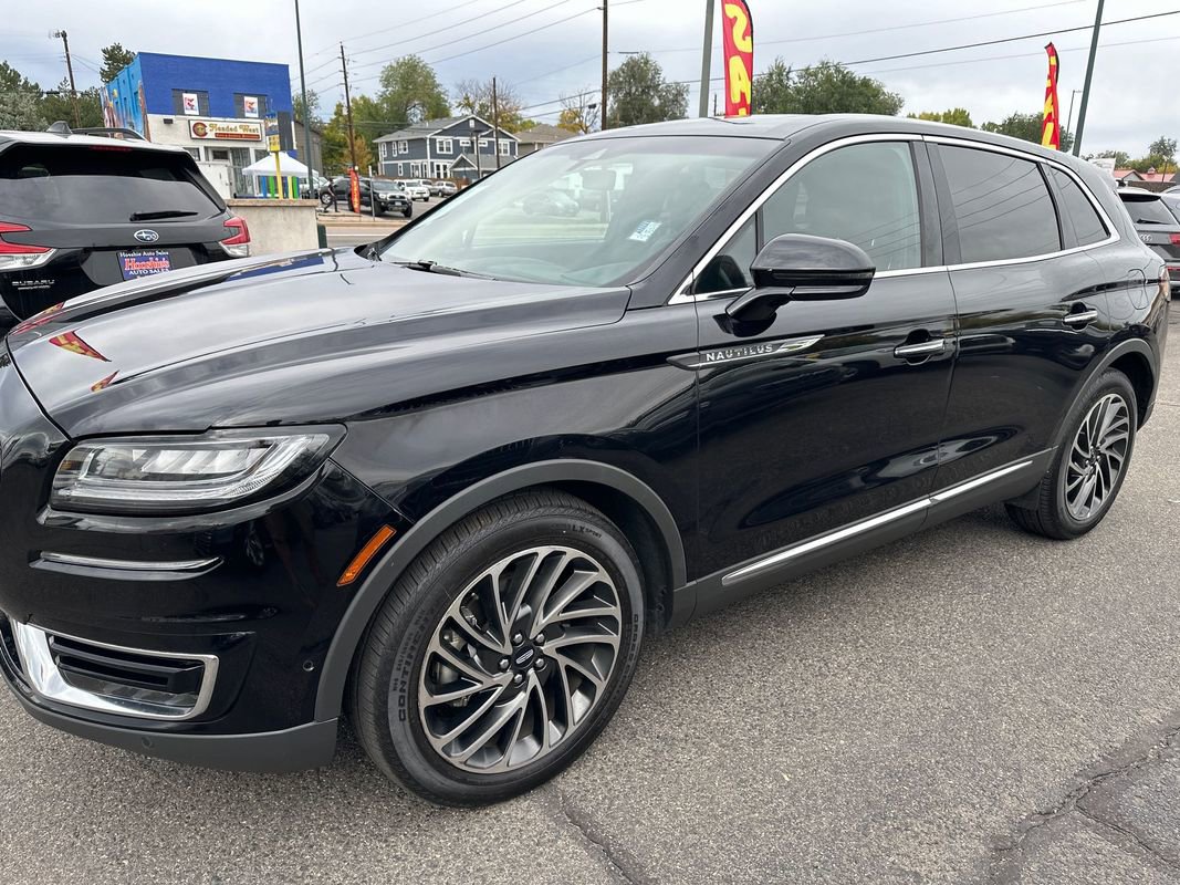 Used 2019 Lincoln Nautilus Reserve image 12