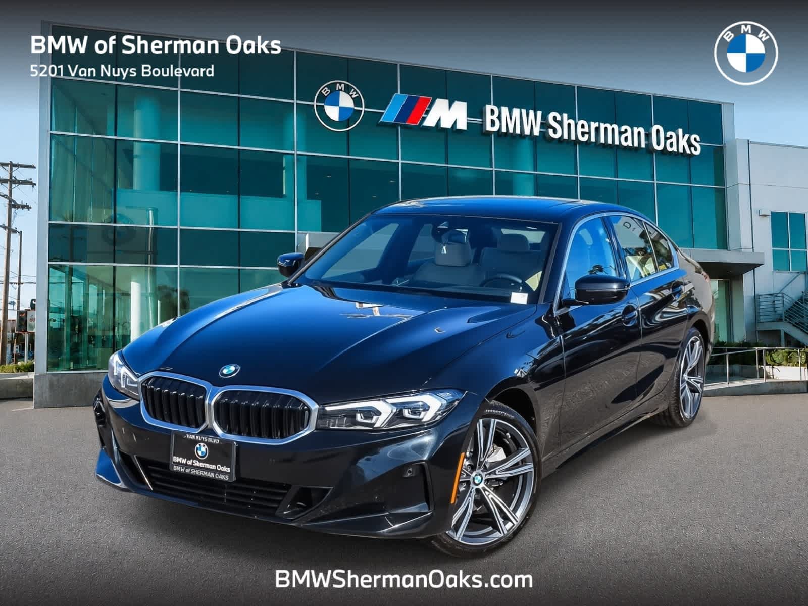 Used 2024 BMW 330i Sedan w/ Convenience Package RWD image 1