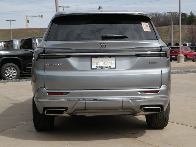 Used 2025 Buick Enclave Avenir AWD/4WD image 6