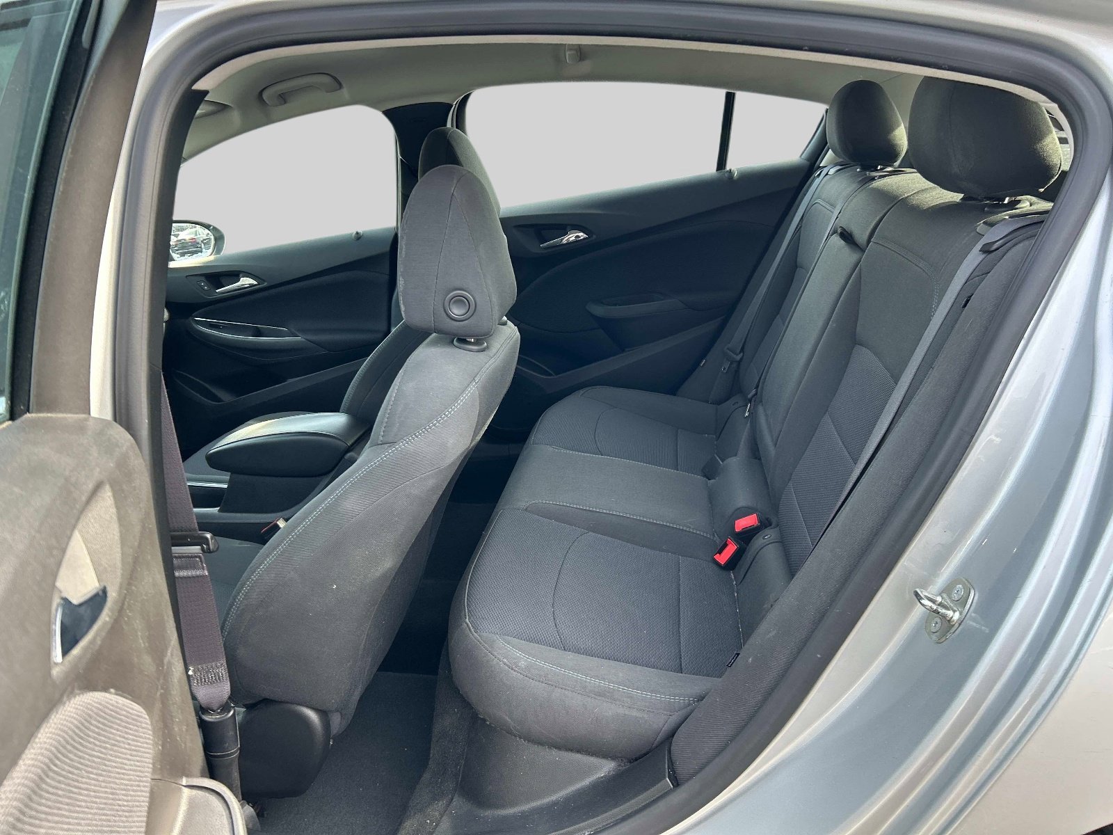 Used 2017 Chevrolet Cruze LT w/ Convenience Package image 12