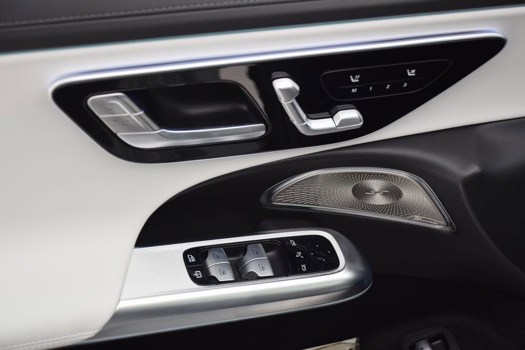 New 2026 Mercedes-Benz E 53 AMG e 4MATIC Sedan image 21