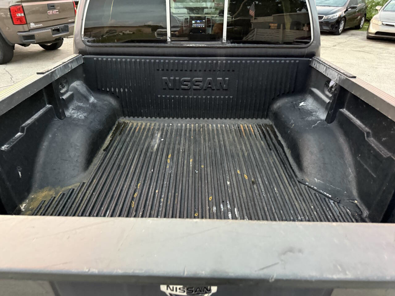 Used 2019 Nissan Frontier SV image 8