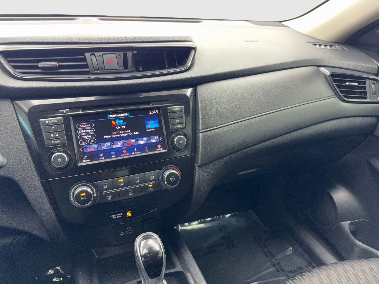 Used 2020 Nissan Rogue S w/ Special Edition Package FWD image 24