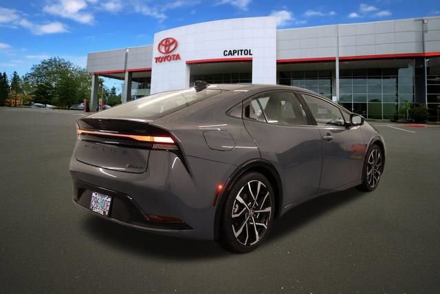 Used 2023 Toyota Prius Prime Premium image 2